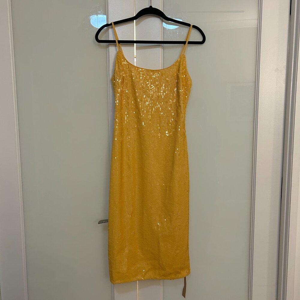 NWT Reformation Mariska Dress in Ochre Sequin Yellow Size 2 - Picture 3 of 11